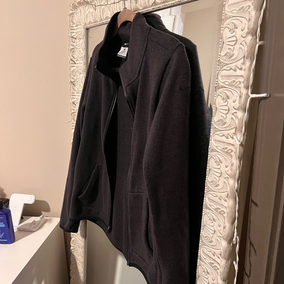 Nike Jacket - Picture 2 of 3